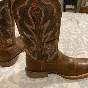 Durango Brown Western Boots with Intricate Stitching